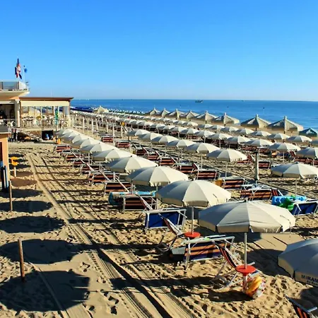 Mirea - Apartment Pineto
